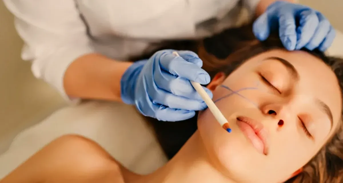 3.281 de flacoane cu botox, ascunse în microbuz, descoperite la Calafat