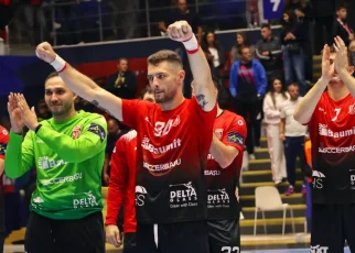 Dinamo câștigă cu 26-36 și se califică în faza principală a EHF Champions League