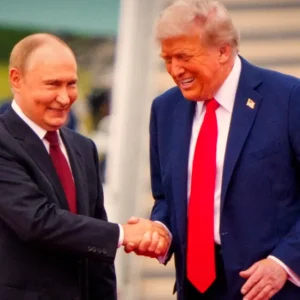 Ministrul german: Trump e cu spatele la zid înainte de alegeri