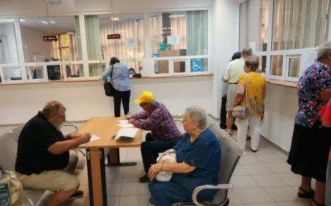 Românii cu doar 10 ani de muncă la vârsta pensionării nu primesc pensie