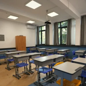 Sectorul 3 construiește 2 școli noi și 16 săli de sport