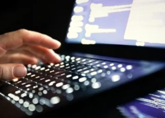 Vulnerabilitate critică în PHP duce la închiderea unor site-uri guvernamentale